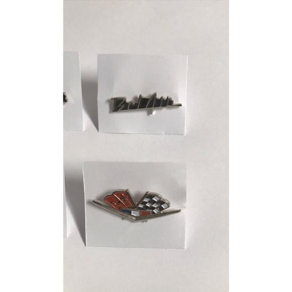 Vintage lapel pins - Picture 5 of 11